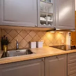 아파트 Gemuetliche Tina 4 By Interhome