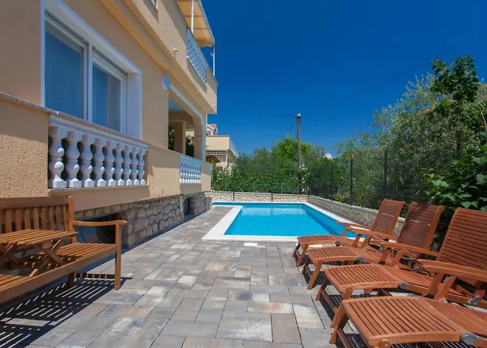 Apartment Gemuetliche Tina 4 By Interhome